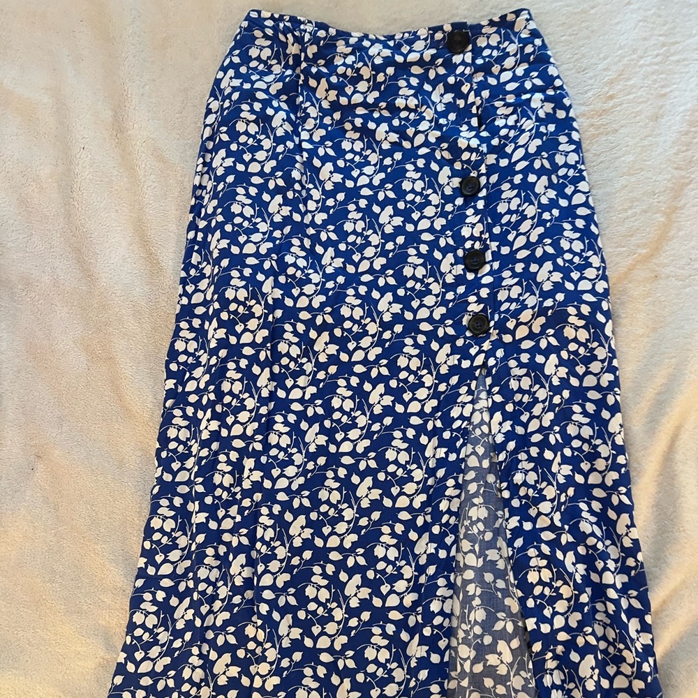 A&F Floral Patterned Midi Skirt